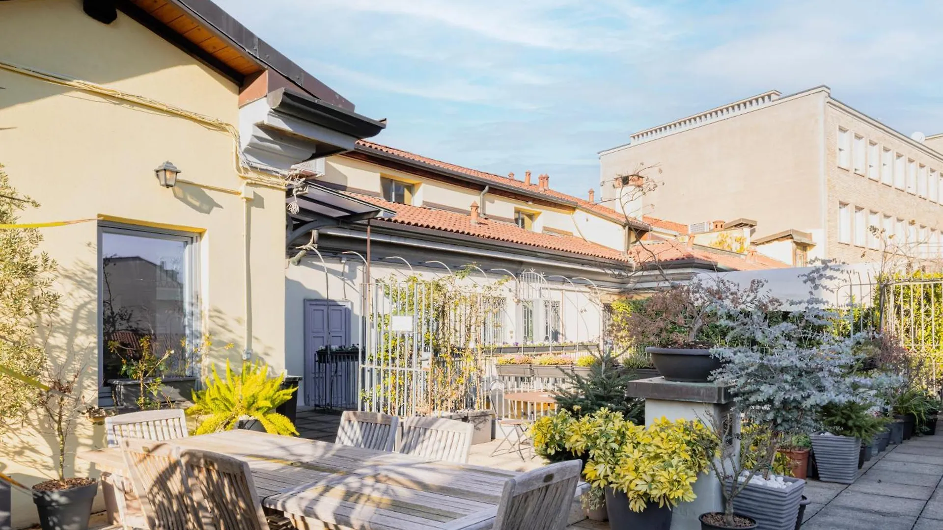 Amazing Studio In San Babila Milan Italy