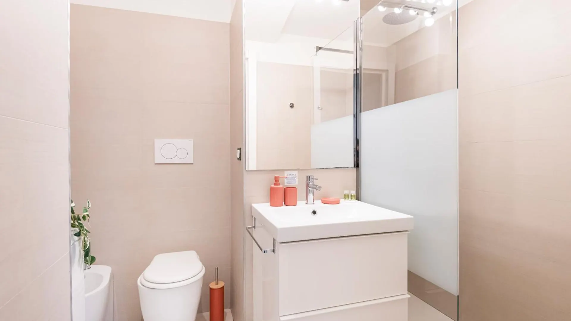 Amazing Studio In San Babila Milan Apartment